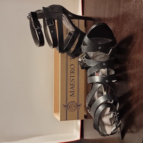 Marc Fisher MFNollie Stappy Stiletto - Picture 8 of 8